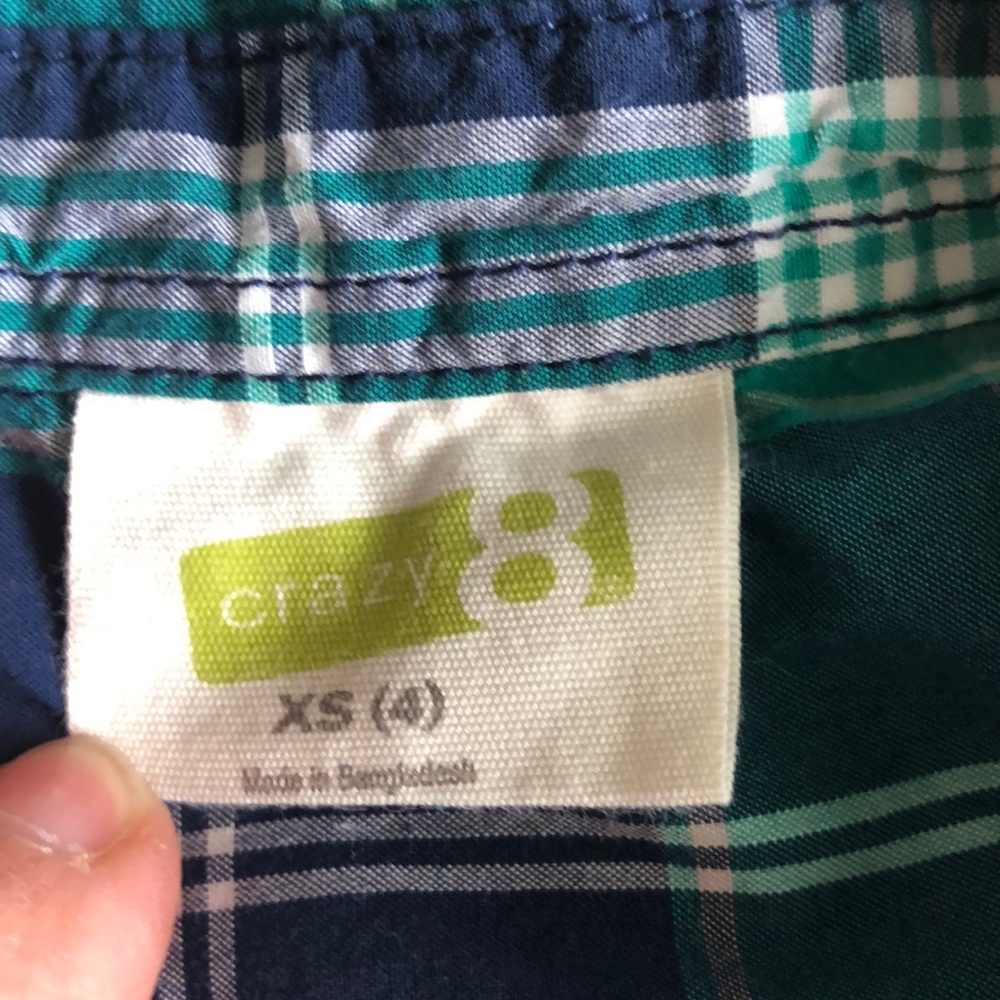 Button down shirt - Picture 2 of 3